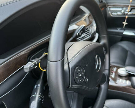 Серый Мерседес С Класс, объемом двигателя 2.99 л и пробегом 160 тыс. км за 18000 $, фото 12 на Automoto.ua