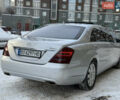 Сірий Мерседес С Клас, об'ємом двигуна 5.46 л та пробігом 220 тис. км за 11999 $, фото 51 на Automoto.ua