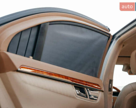 Серый Мерседес С Класс, объемом двигателя 6.21 л и пробегом 34 тыс. км за 80000 $, фото 60 на Automoto.ua