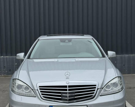 Сірий Мерседес С Клас, об'ємом двигуна 5.46 л та пробігом 218 тис. км за 13200 $, фото 2 на Automoto.ua