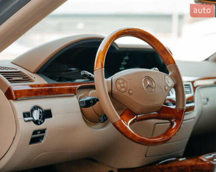 Серый Мерседес С Класс, объемом двигателя 6.21 л и пробегом 34 тыс. км за 80000 $, фото 22 на Automoto.ua