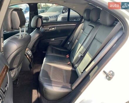 Сірий Мерседес С Клас, об'ємом двигуна 3 л та пробігом 154 тис. км за 17700 $, фото 20 на Automoto.ua