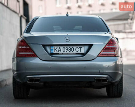 Серый Мерседес С Класс, объемом двигателя 6.21 л и пробегом 34 тыс. км за 80000 $, фото 6 на Automoto.ua