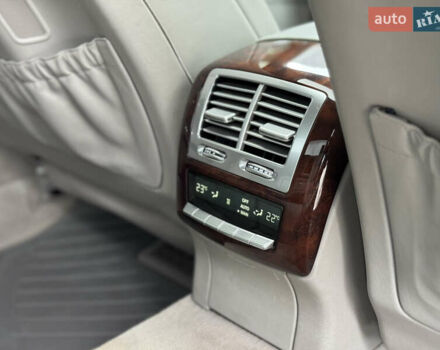 Сірий Мерседес С Клас, об'ємом двигуна 5.46 л та пробігом 218 тис. км за 13200 $, фото 23 на Automoto.ua