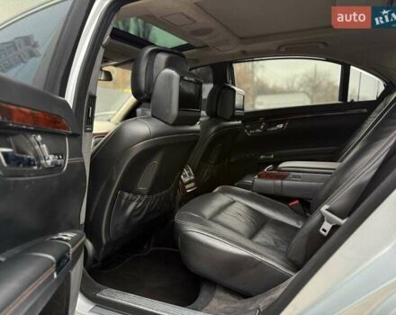 Сірий Мерседес С Клас, об'ємом двигуна 4.66 л та пробігом 195 тис. км за 11500 $, фото 41 на Automoto.ua