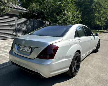 Серый Мерседес С Класс, объемом двигателя 4.66 л и пробегом 195 тыс. км за 13499 $, фото 5 на Automoto.ua