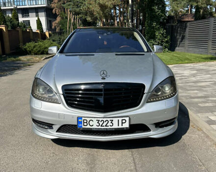 Серый Мерседес С Класс, объемом двигателя 4.66 л и пробегом 195 тыс. км за 13499 $, фото 2 на Automoto.ua