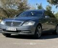 Сірий Мерседес С Клас, об'ємом двигуна 3 л та пробігом 220 тис. км за 11547 $, фото 1 на Automoto.ua