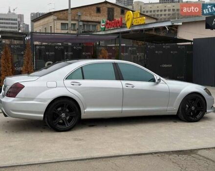 Сірий Мерседес С Клас, об'ємом двигуна 4.66 л та пробігом 195 тис. км за 11500 $, фото 7 на Automoto.ua