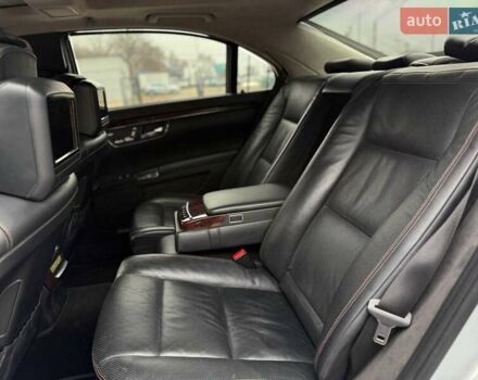 Сірий Мерседес С Клас, об'ємом двигуна 4.66 л та пробігом 195 тис. км за 11500 $, фото 42 на Automoto.ua