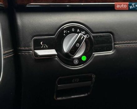 Сірий Мерседес С Клас, об'ємом двигуна 4.66 л та пробігом 195 тис. км за 11500 $, фото 22 на Automoto.ua