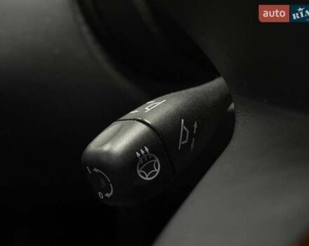 Сірий Мерседес С Клас, об'ємом двигуна 4.66 л та пробігом 195 тис. км за 11500 $, фото 24 на Automoto.ua