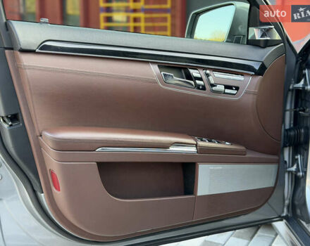 Сірий Мерседес С Клас, об'ємом двигуна 3 л та пробігом 270 тис. км за 19500 $, фото 23 на Automoto.ua