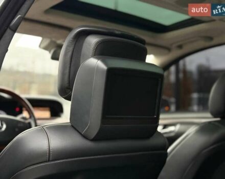 Сірий Мерседес С Клас, об'ємом двигуна 4.66 л та пробігом 195 тис. км за 11500 $, фото 44 на Automoto.ua