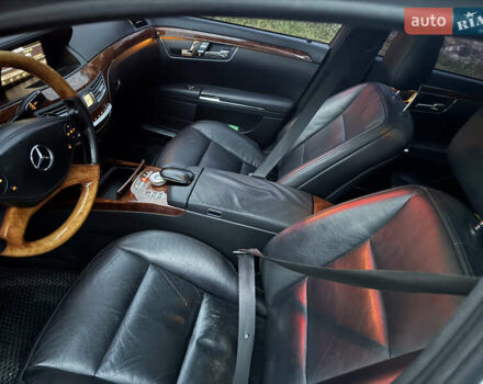 Серый Мерседес С Класс, объемом двигателя 2.14 л и пробегом 255 тыс. км за 16500 $, фото 11 на Automoto.ua