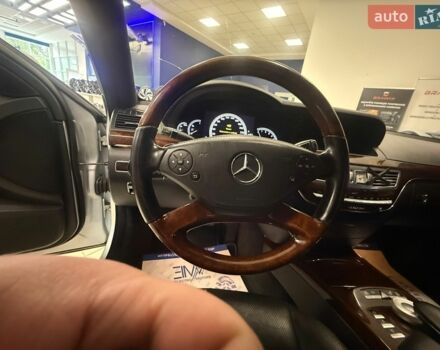 Серый Мерседес С Класс, объемом двигателя 4.7 л и пробегом 270 тыс. км за 16999 $, фото 22 на Automoto.ua