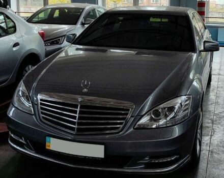 Серый Мерседес С Класс, объемом двигателя 4.7 л и пробегом 219 тыс. км за 24000 $, фото 3 на Automoto.ua
