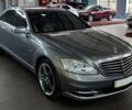 Серый Мерседес С Класс, объемом двигателя 4.7 л и пробегом 445 тыс. км за 22000 $, фото 4 на Automoto.ua