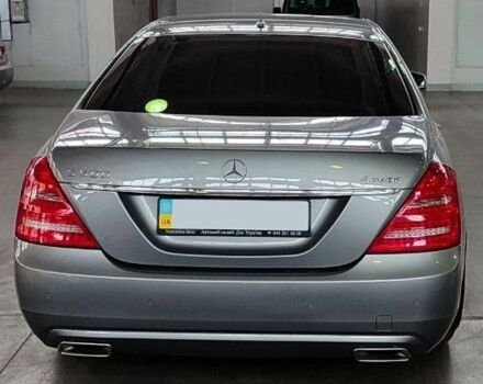 Серый Мерседес С Класс, объемом двигателя 4.7 л и пробегом 445 тыс. км за 22000 $, фото 5 на Automoto.ua