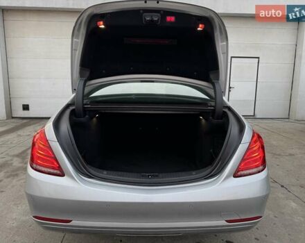 Сірий Мерседес С Клас, об'ємом двигуна 3 л та пробігом 170 тис. км за 29900 $, фото 94 на Automoto.ua