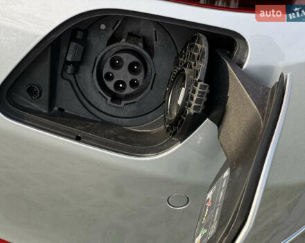 Серый Мерседес С Класс, объемом двигателя 3 л и пробегом 80 тыс. км за 41800 $, фото 48 на Automoto.ua