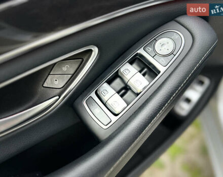 Серый Мерседес С Класс, объемом двигателя 3 л и пробегом 80 тыс. км за 41800 $, фото 69 на Automoto.ua