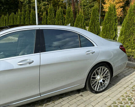 Серый Мерседес С Класс, объемом двигателя 3 л и пробегом 60 тыс. км за 43000 $, фото 5 на Automoto.ua