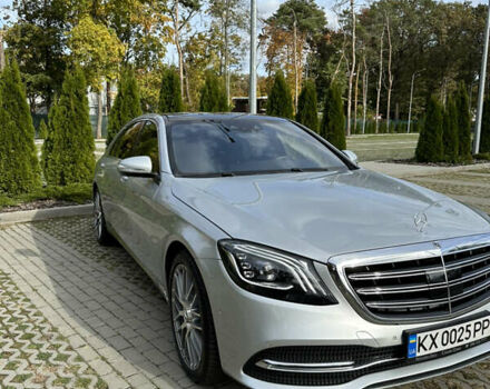 Серый Мерседес С Класс, объемом двигателя 3 л и пробегом 60 тыс. км за 43000 $, фото 6 на Automoto.ua