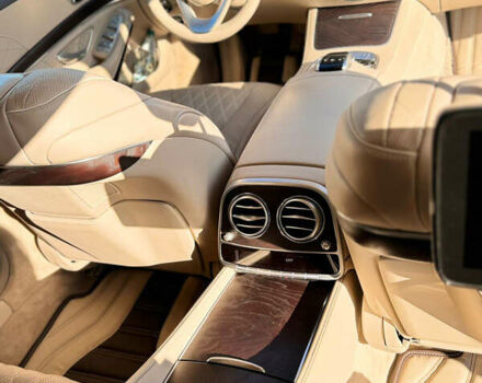 Серый Мерседес С Класс, объемом двигателя 3.98 л и пробегом 240 тыс. км за 57000 $, фото 2 на Automoto.ua