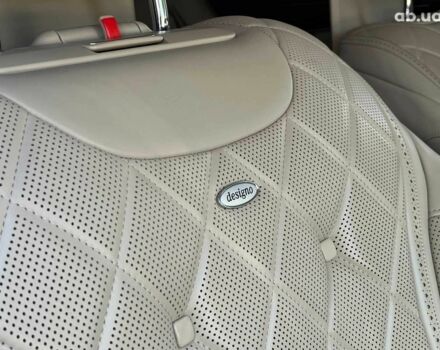 Сірий Мерседес С Клас, об'ємом двигуна 4 л та пробігом 41 тис. км за 55940 $, фото 24 на Automoto.ua