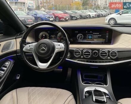 Серый Мерседес С Класс, объемом двигателя 3.98 л и пробегом 121 тыс. км за 48990 $, фото 13 на Automoto.ua