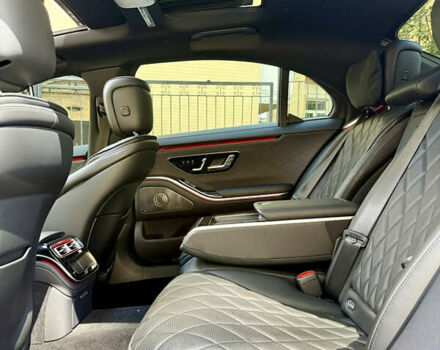 Мерседес С Клас 2021 у Києві на Automoto.ua Сірий Мерседес С Клас, об'ємом двигуна 3.98 л та пробігом 18 тис. км за 111111 $, фото 19 на Automoto.ua