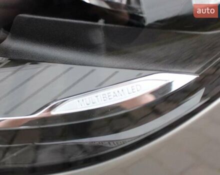 Серый Мерседес С Класс, объемом двигателя 4 л и пробегом 120 тыс. км за 105000 $, фото 19 на Automoto.ua