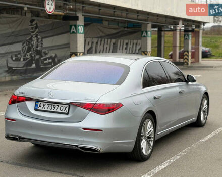 Серый Мерседес С Класс, объемом двигателя 3.98 л и пробегом 49 тыс. км за 95000 $, фото 4 на Automoto.ua