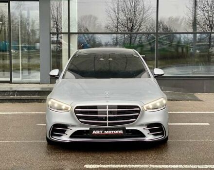 Серый Мерседес С Класс, объемом двигателя 3 л и пробегом 17 тыс. км за 185000 $, фото 1 на Automoto.ua