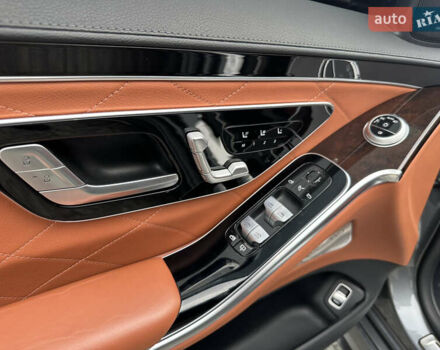 Серый Мерседес С Класс, объемом двигателя 3.98 л и пробегом 42 тыс. км за 95999 $, фото 15 на Automoto.ua