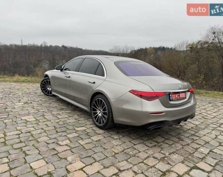 Серый Мерседес С Класс, объемом двигателя 4 л и пробегом 120 тыс. км за 105000 $, фото 7 на Automoto.ua