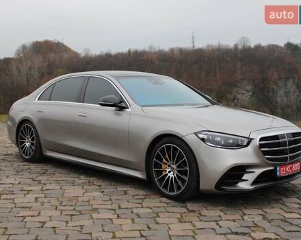 Серый Мерседес С Класс, объемом двигателя 4 л и пробегом 120 тыс. км за 105000 $, фото 43 на Automoto.ua