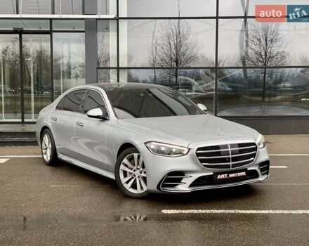Серый Мерседес С Класс, объемом двигателя 3 л и пробегом 17 тыс. км за 185000 $, фото 2 на Automoto.ua