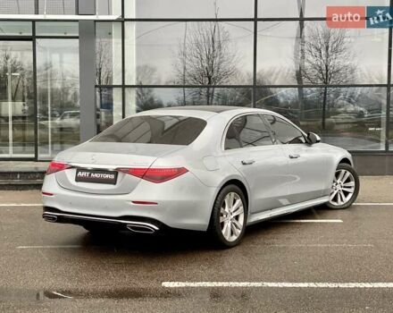 Серый Мерседес С Класс, объемом двигателя 3 л и пробегом 17 тыс. км за 185000 $, фото 4 на Automoto.ua