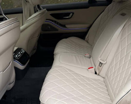 Серый Мерседес С Класс, объемом двигателя 3.98 л и пробегом 49 тыс. км за 95000 $, фото 11 на Automoto.ua