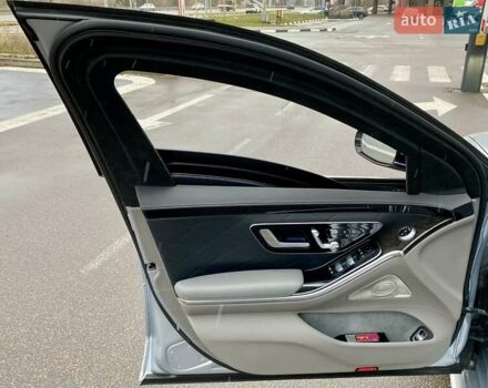 Серый Мерседес С Класс, объемом двигателя 3 л и пробегом 17 тыс. км за 185000 $, фото 24 на Automoto.ua