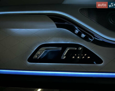 Серый Мерседес С Класс, объемом двигателя 3.98 л и пробегом 15 тыс. км за 120000 $, фото 18 на Automoto.ua