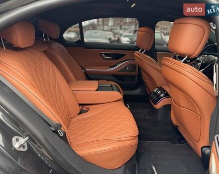 Серый Мерседес С Класс, объемом двигателя 4 л и пробегом 54 тыс. км за 115000 $, фото 38 на Automoto.ua