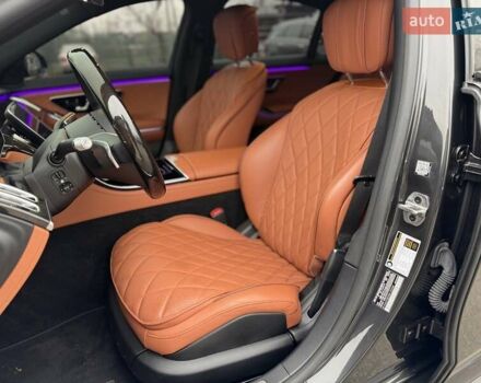 Серый Мерседес С Класс, объемом двигателя 4 л и пробегом 54 тыс. км за 115000 $, фото 25 на Automoto.ua