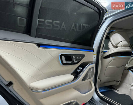 Серый Мерседес С Класс, объемом двигателя 3.98 л и пробегом 15 тыс. км за 120000 $, фото 20 на Automoto.ua