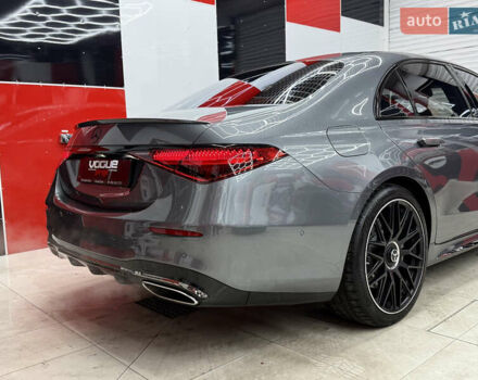 Серый Мерседес С Класс, объемом двигателя 3.98 л и пробегом 20 тыс. км за 120000 $, фото 3 на Automoto.ua