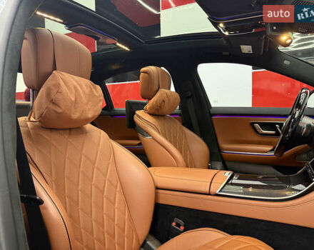 Серый Мерседес С Класс, объемом двигателя 3.98 л и пробегом 20 тыс. км за 120000 $, фото 12 на Automoto.ua