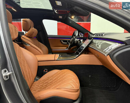 Серый Мерседес С Класс, объемом двигателя 3.98 л и пробегом 20 тыс. км за 120000 $, фото 13 на Automoto.ua