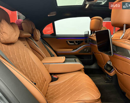 Серый Мерседес С Класс, объемом двигателя 3.98 л и пробегом 20 тыс. км за 120000 $, фото 19 на Automoto.ua